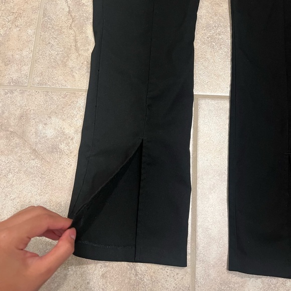 A&F Ultra High Rise Pants w Front Slit - Picture 4 of 6